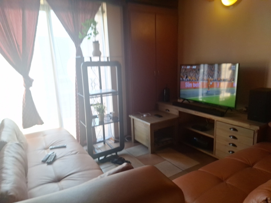 1 Bedroom Property for Sale in Dassie Rand North West